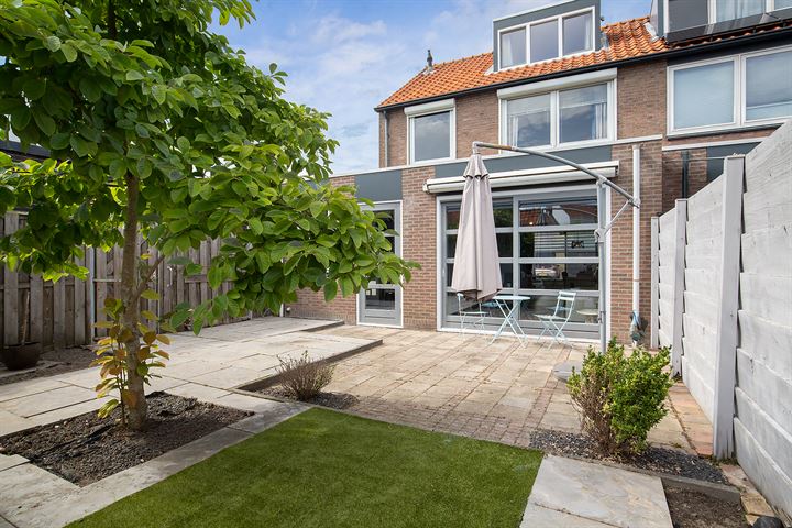 Bekijk foto 38 van Blaaubeenstraat 61