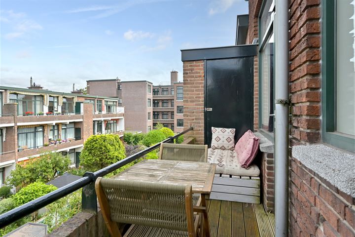 Bekijk foto 32 van Van Wijngaerdenstraat 37