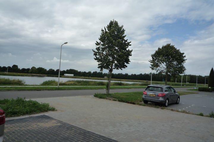 View photo 2 of Buitenvaart 1133-07