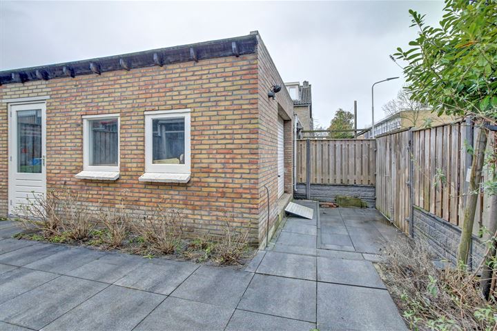 Bekijk foto 35 van van Deysselstraat 12