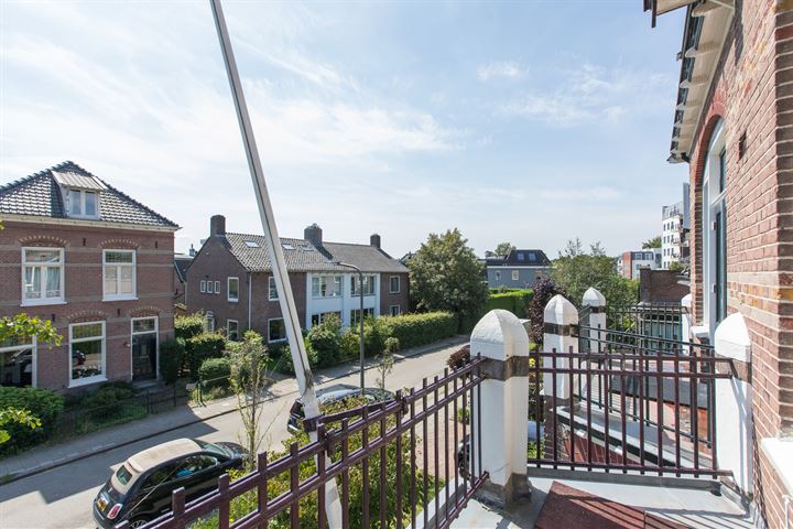 Bekijk foto 33 van Prins Hendriklaan 12