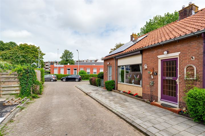 Bekijk foto 10 van P.A. de Genestetstraat 44