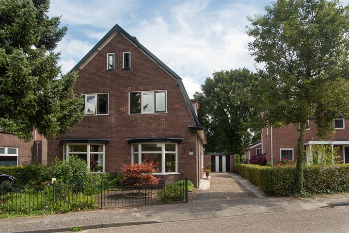 Bekijk foto 3 van Strodorpsweg 33