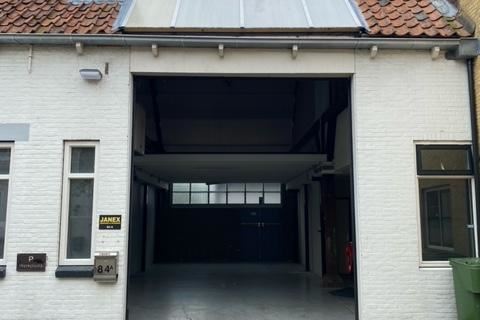 Bekijk foto 2 van Oost-Voorstraat 84-a