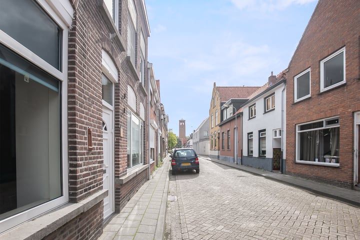 Bekijk foto 9 van Weststraat 12