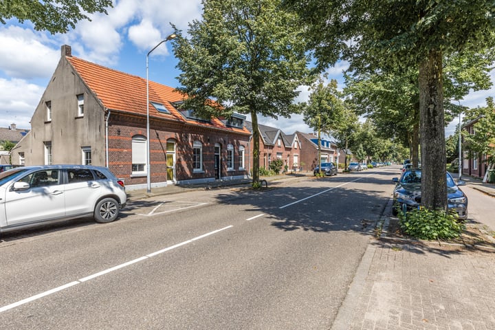 Bekijk foto 44 van Baarlosestraat 194