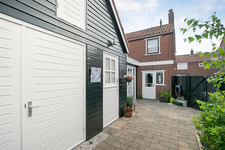 Bekijk foto 3 van Prinses Beatrixstraat 12