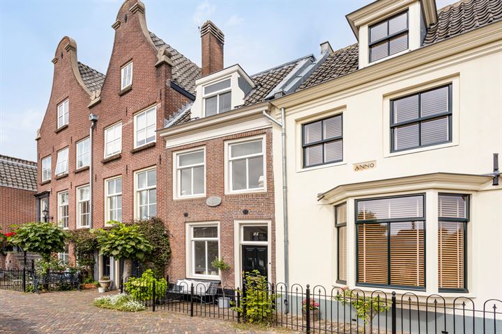 Bekijk foto 1 van Langegracht 25