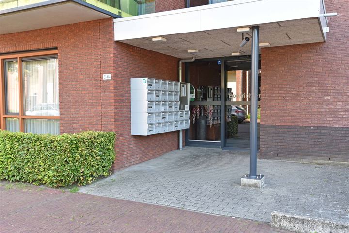 Bekijk foto 2 van Boerrigterstraat 16