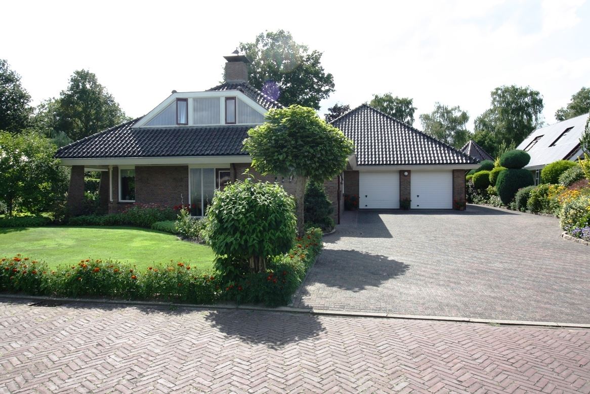 Huis Te Koop: Buitenhof 27 7671 HN Vriezenveen [funda]