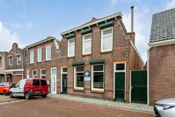 Bekijk foto 1 van Koestraat 12