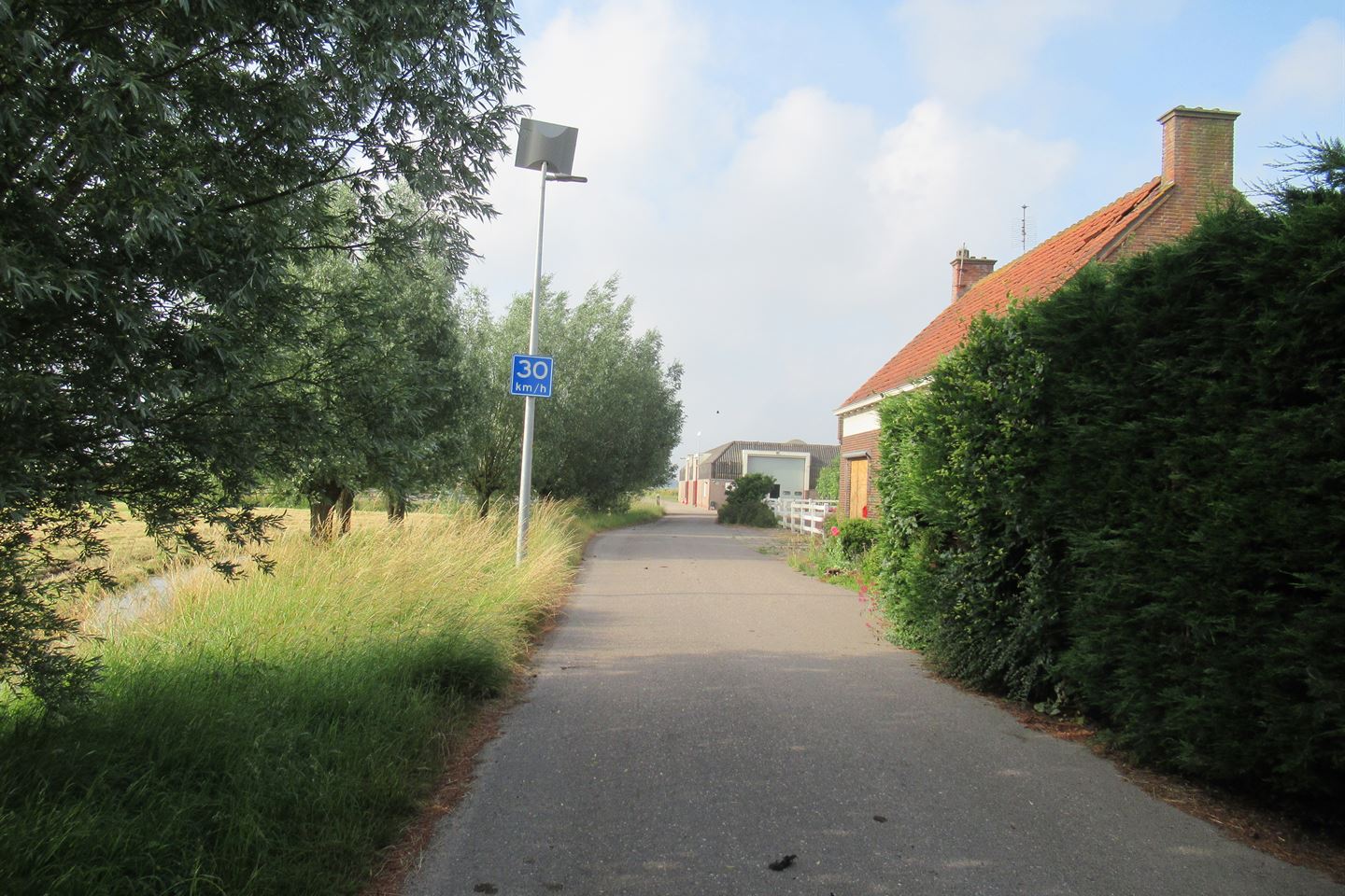 View photo 4 of Groeneweg 1