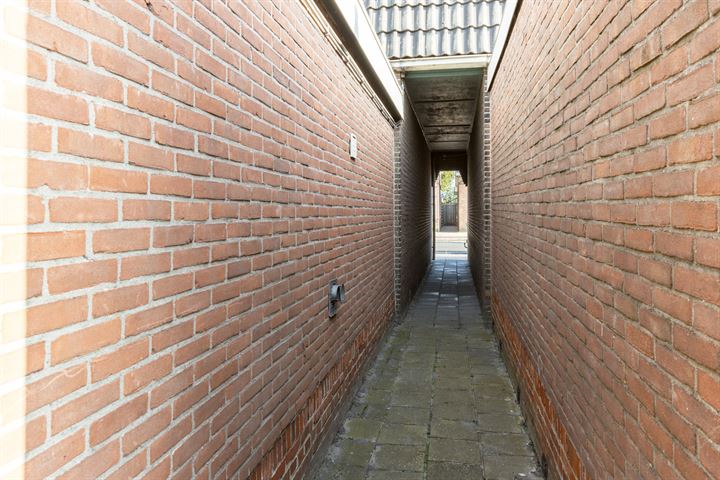 Bekijk foto 35 van Grote Kerkstraat 86