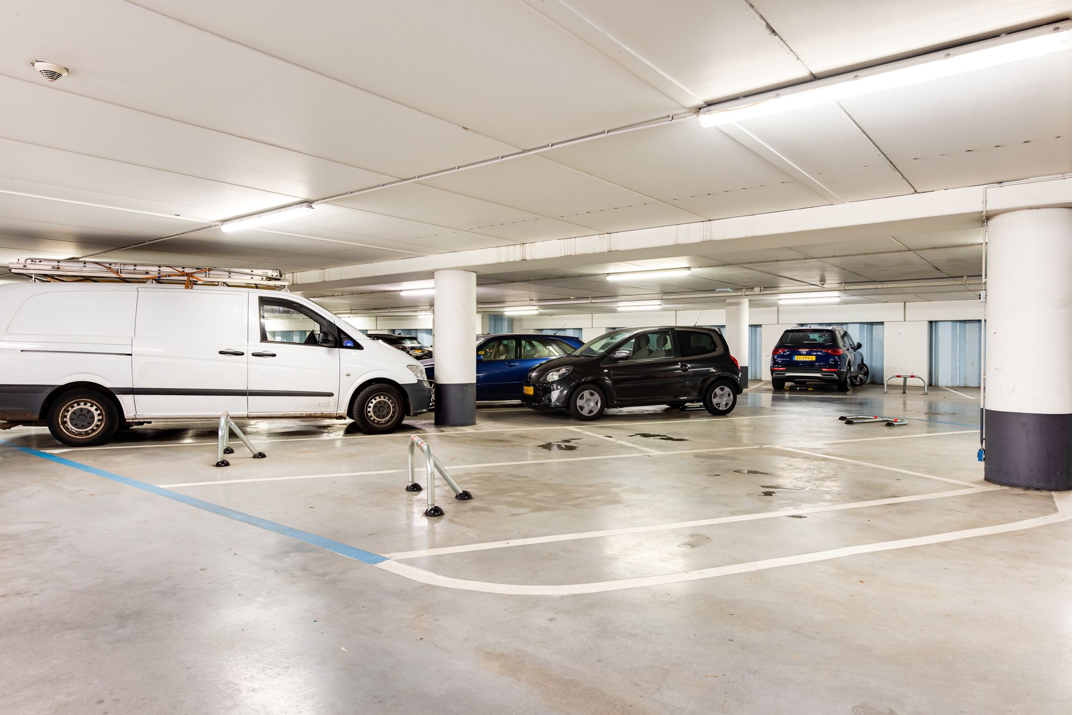 Foto 3 van Stationsplein (diverse parkeerplaatsen)