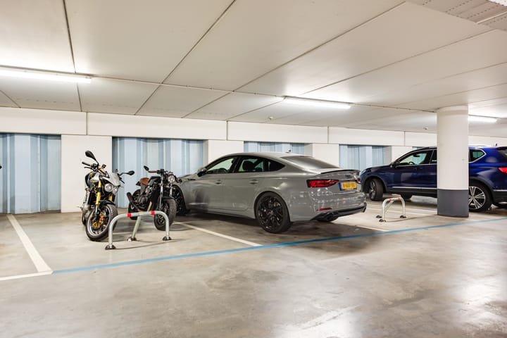 Foto 4 van Stationsplein (diverse parkeerplaatsen)