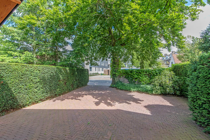 View photo 31 of Bergstraat 28