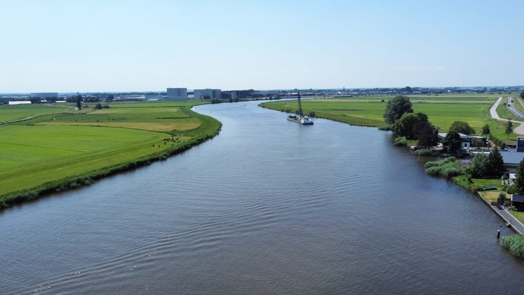 Photo 13 of Westeinde - De Whaa kavels aan vaarwater