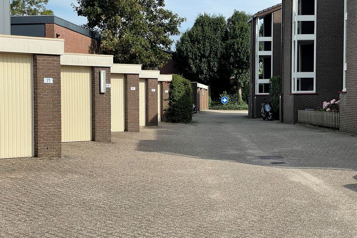 Bekijk foto 26 van Badhoevelaan 71-+GARAGE