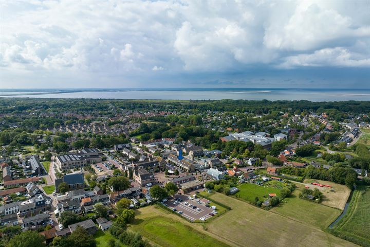 Bekijk foto 49 van Dorpsplein 11