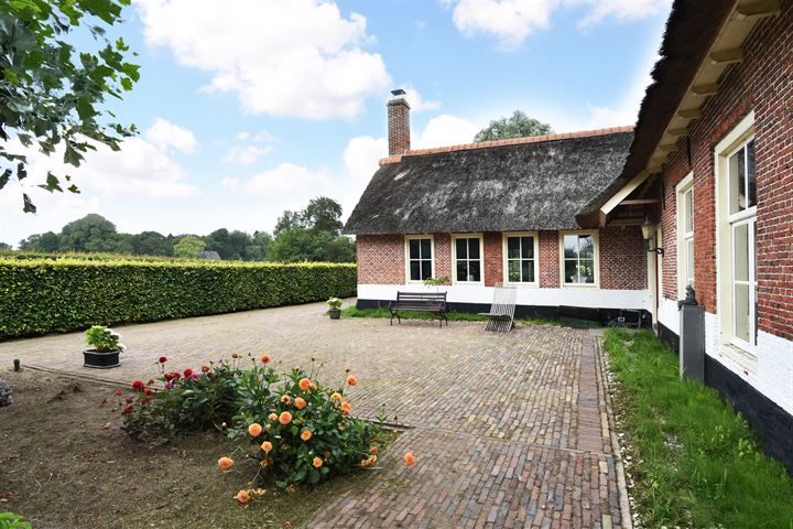 View photo 88 of Raaphorstlaan 11