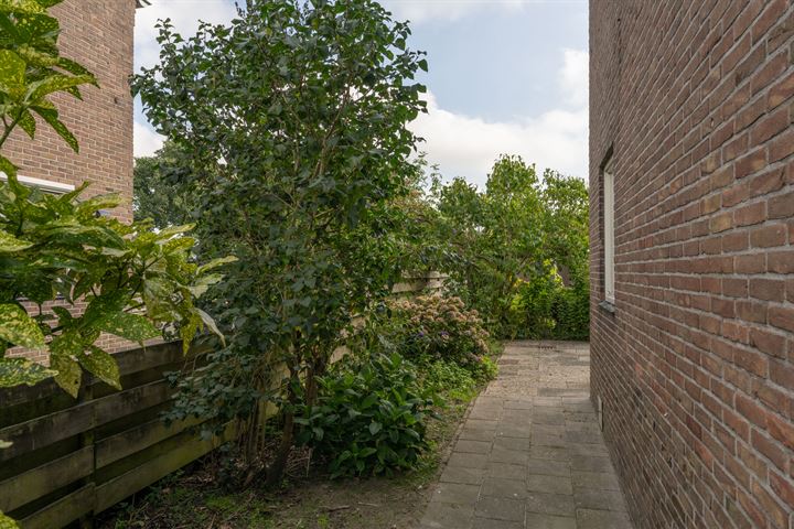 Bekijk foto 39 van G. B. Kooijstraat 10