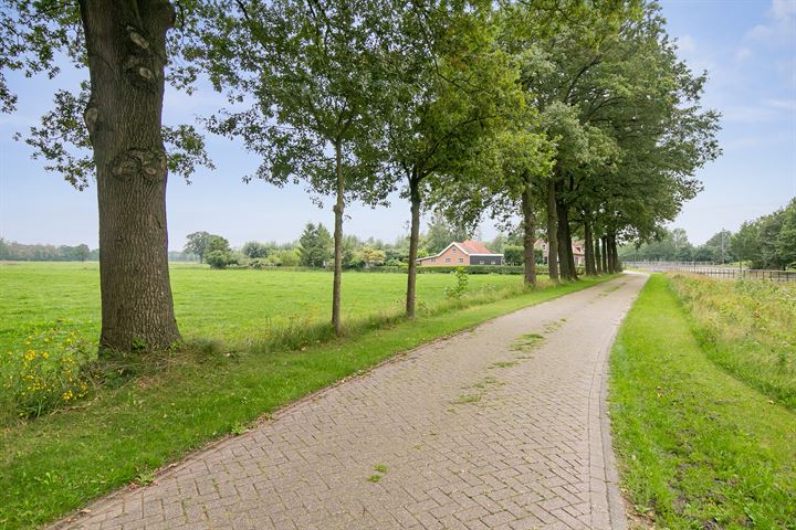 Bekijk foto 44 van Oirschotseweg 14