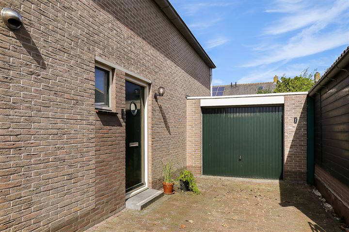 Bekijk foto 4 van Oosteinde 26