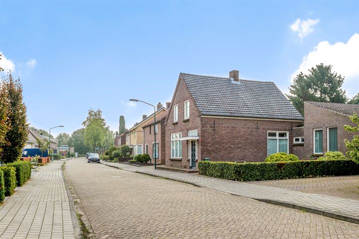 Bekijk foto 30 van Burg. Goossensstraat 17