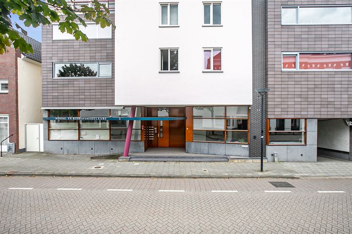 Bekijk foto 1 van Bergstraat 28-A