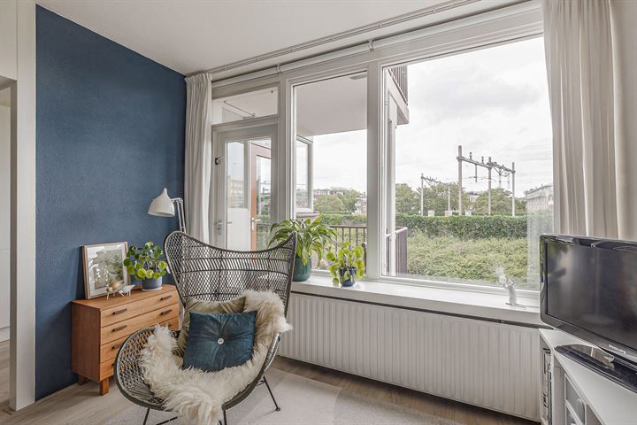 Bekijk foto 10 van Pieter Nieuwlandstraat 110-B