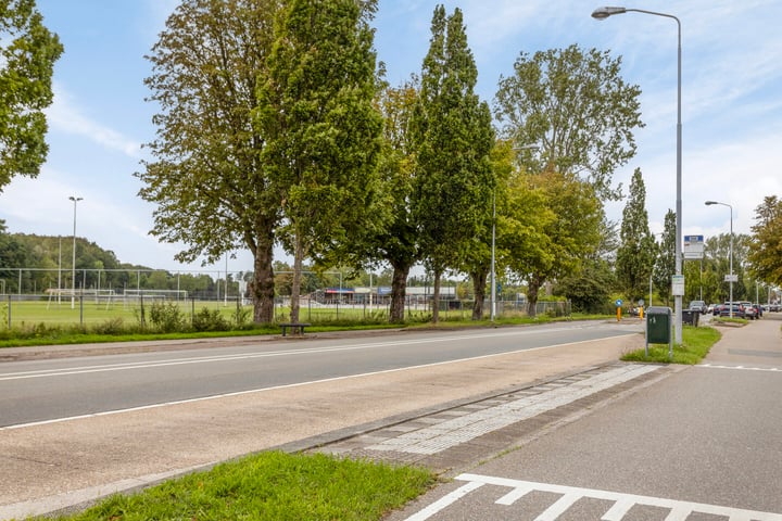 Bekijk foto 54 van Beverwijkerstraatweg 78