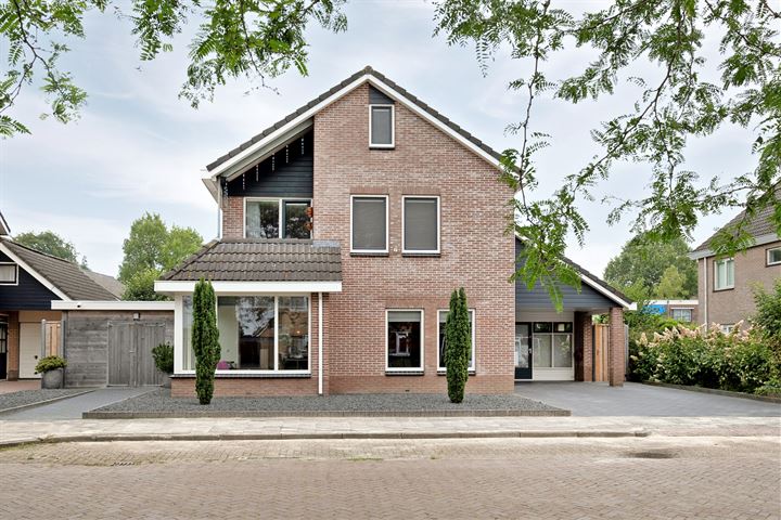 Bekijk foto 1 van Kreuzestraat 47