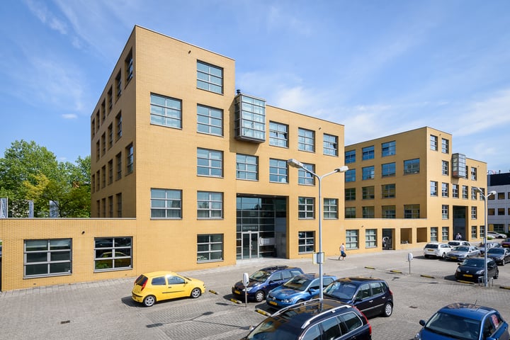 Rivium 2e straat 32 -44, Capelle aan den IJssel