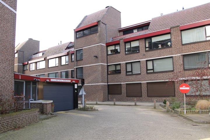 Bekijk foto 27 van Graadt van Roggenstraat 49