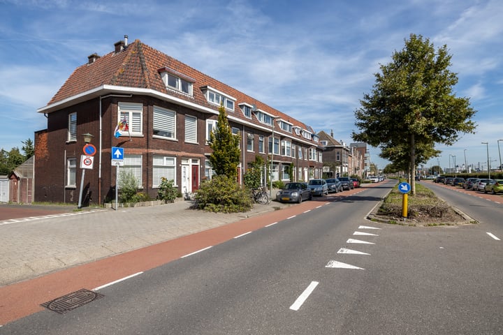 View photo 1 of Parallelweg 44