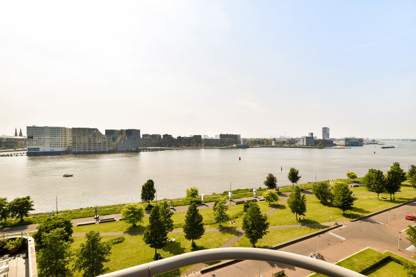 Bekijk foto 3 van Overhoeksparklaan 124