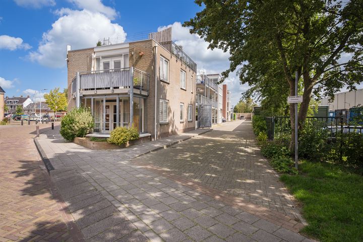 Bekijk foto 37 van Sjarketorenstraat 19