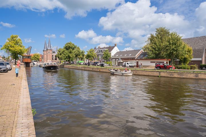 Bekijk foto 40 van Sjarketorenstraat 19