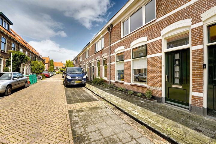 Bekijk foto 2 van Tulpstraat 6