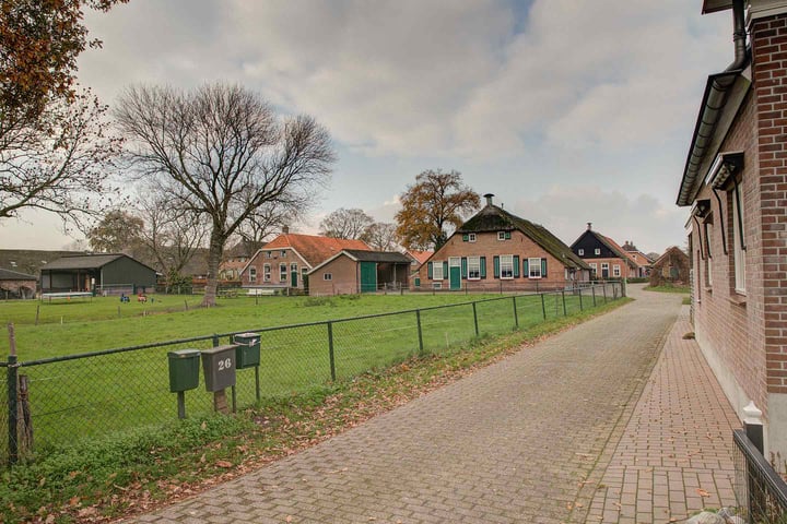 Bekijk foto 2 van Oude Rijksweg 24