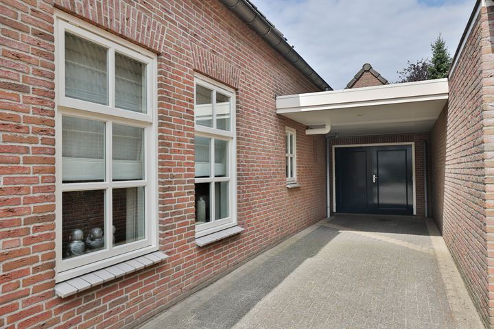 View photo 46 of Bernard van Damstraat 22