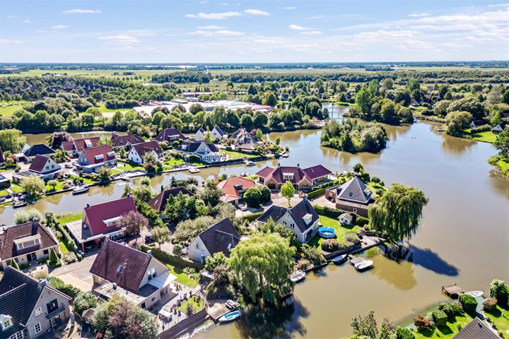 Bekijk foto 47 van Robijndreef 14