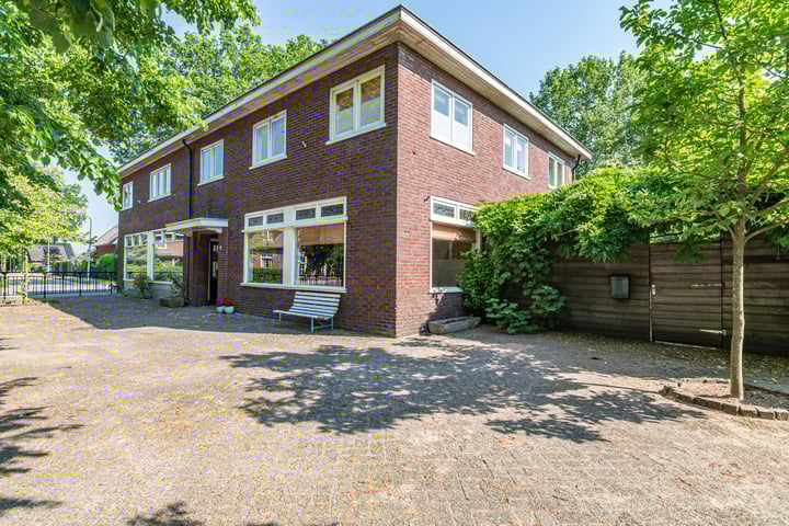 Butzelaarstraat 1 1A, Luttenberg