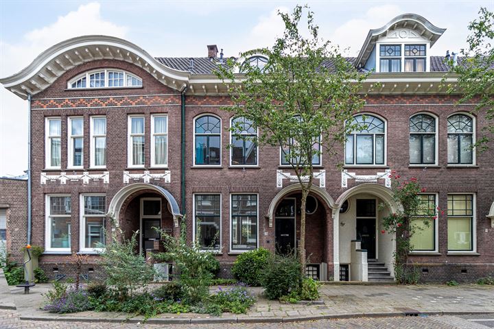 Bekijk foto 1 van Venestraat 18