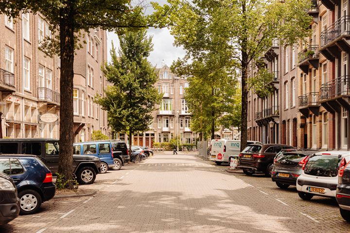 Bekijk foto 21 van Frans van Mierisstraat 37-H