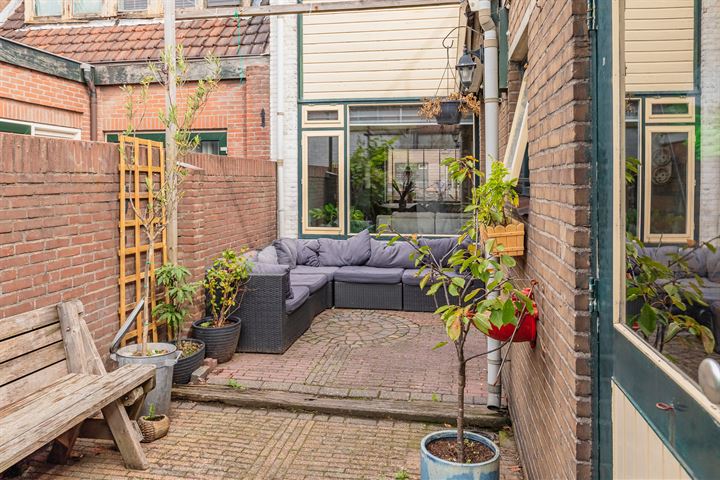 View photo 20 of Trompstraat 55