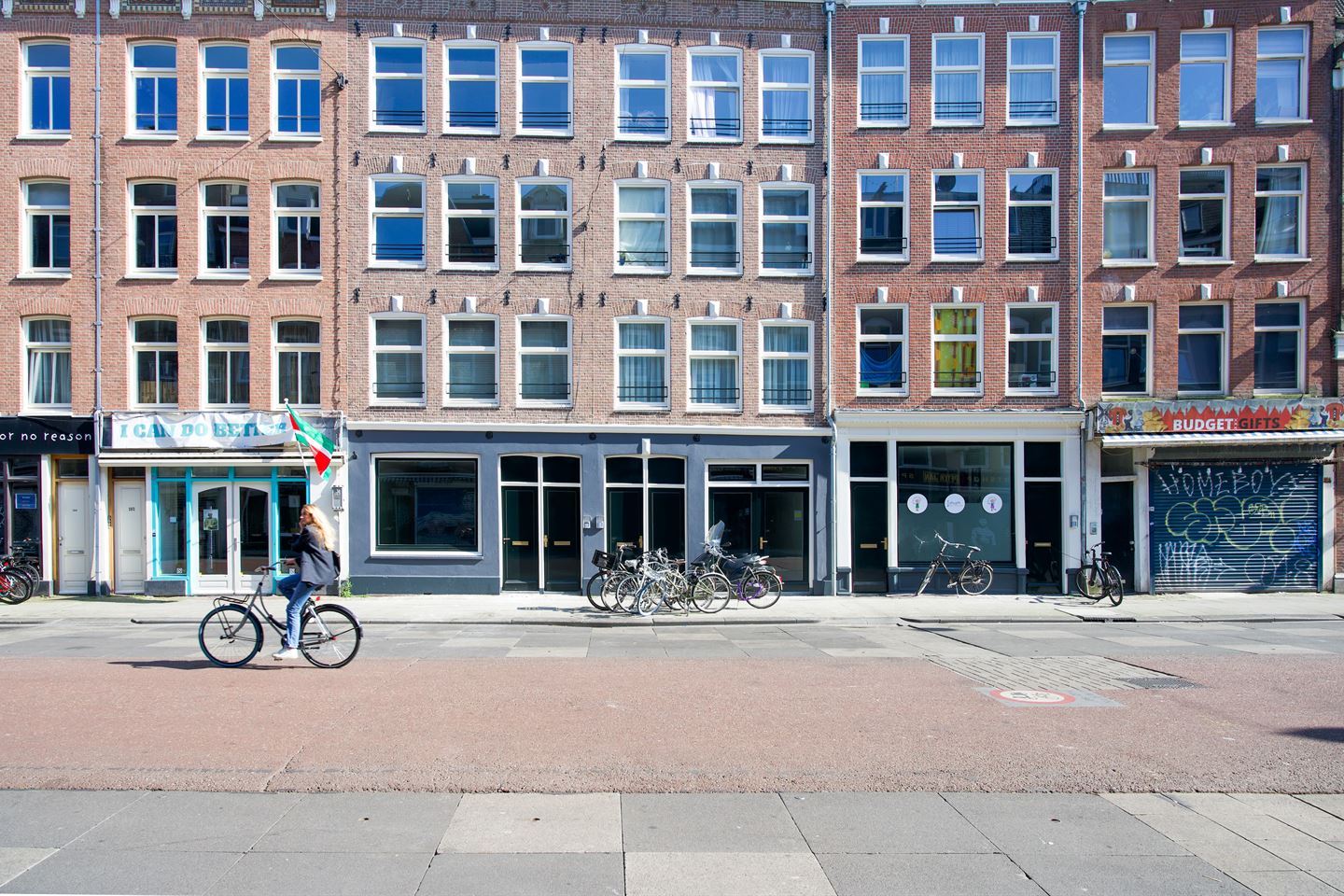 View photo 2 of Albert Cuypstraat 188