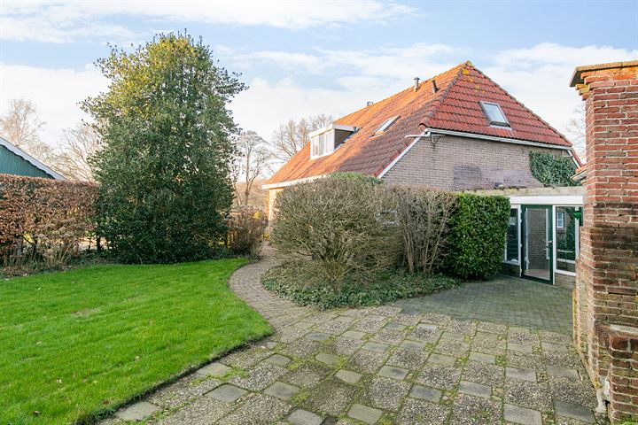 View photo 30 of Hoofdstraat 43