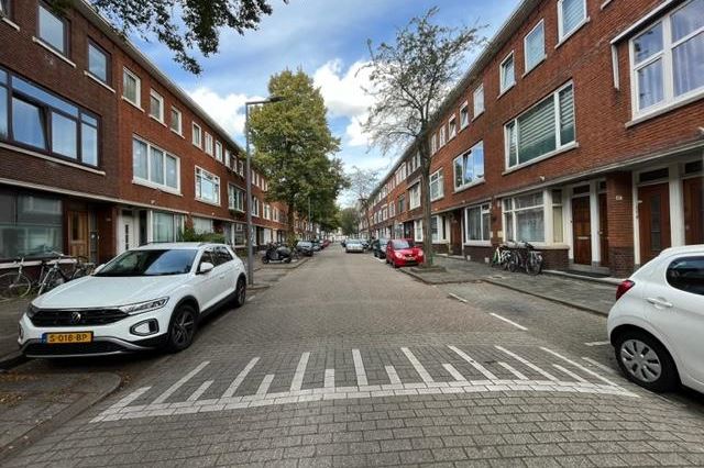 View photo 2 of Donkerslootstraat 52-A