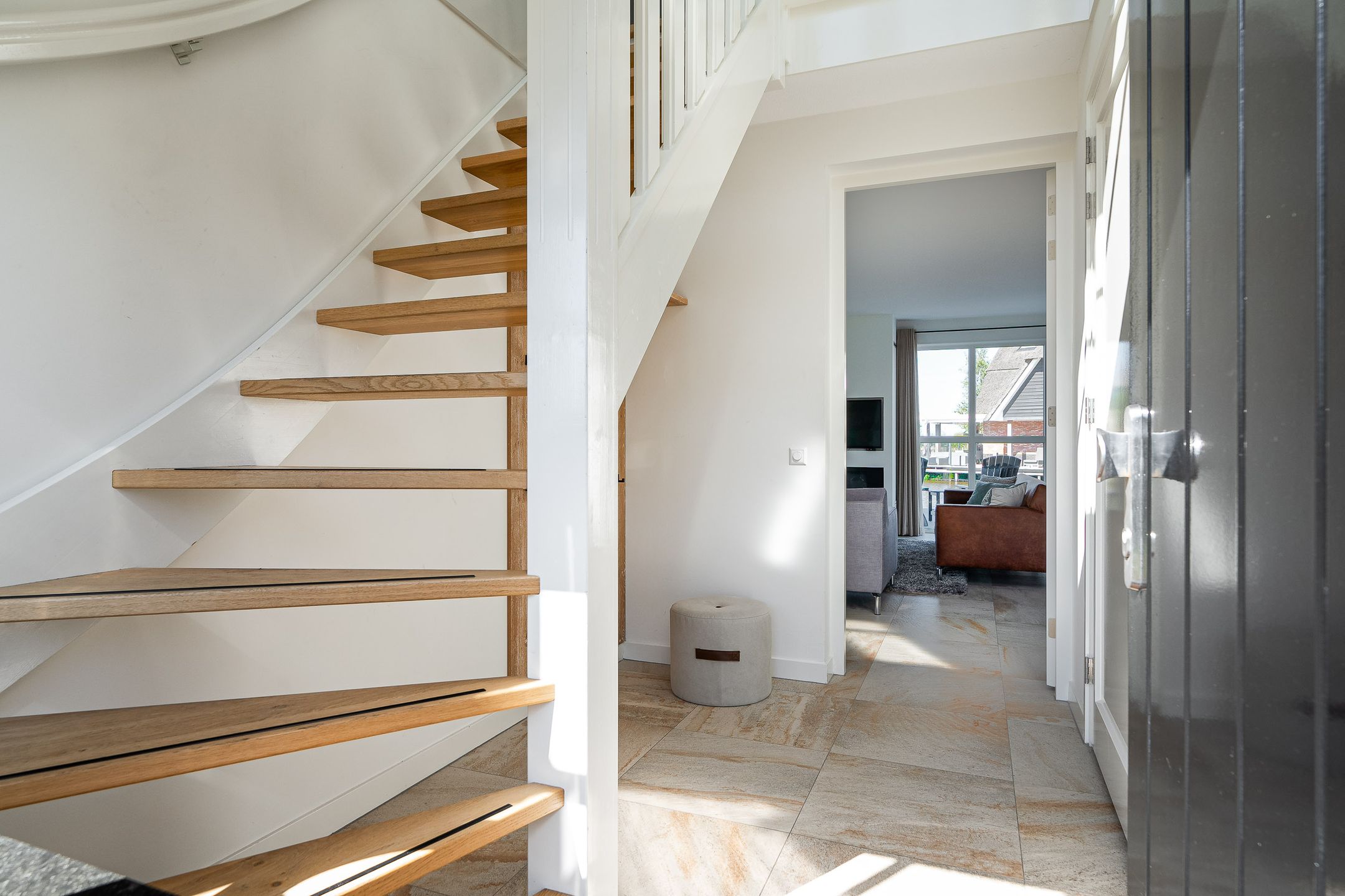 5-bedroom freehold villa in Delfstrahuizen — photo 4 of 5